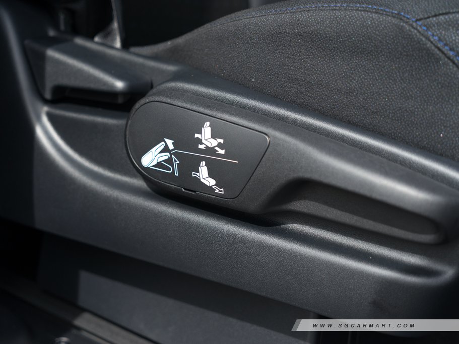https://i.i-sgcm.com/new_cars/cars/11638/11638_g41