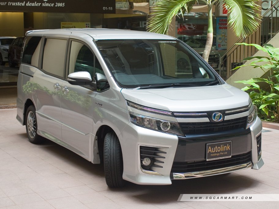 https://i.i-sgcm.com/new_cars/cars/11638/11638_g46