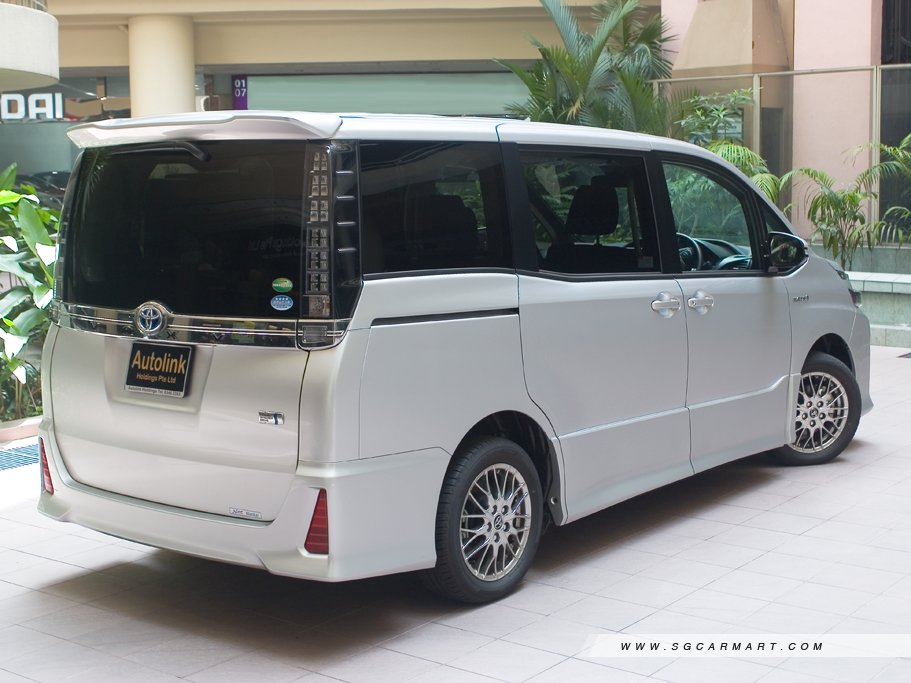 https://i.i-sgcm.com/new_cars/cars/11638/11638_g48