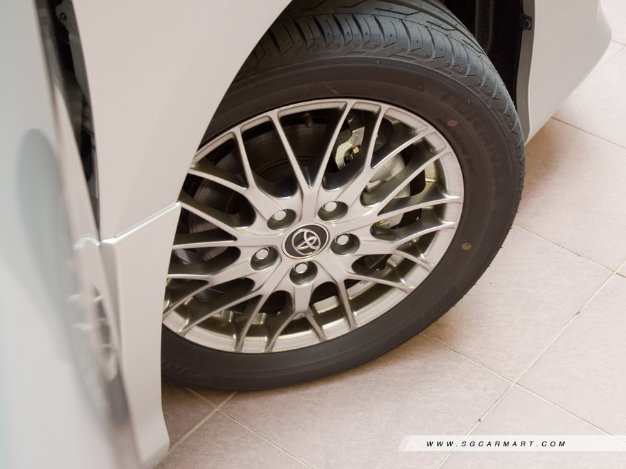 https://i.i-sgcm.com/new_cars/cars/11638/11638_g53