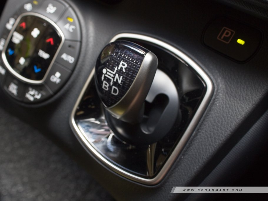 https://i.i-sgcm.com/new_cars/cars/11638/11638_g65