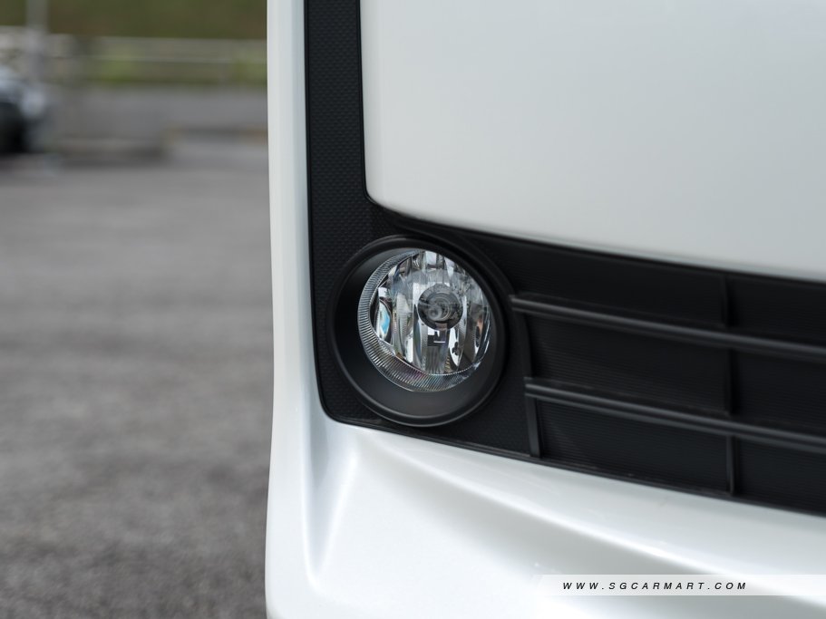 https://i.i-sgcm.com/new_cars/cars/11638/11638_g9
