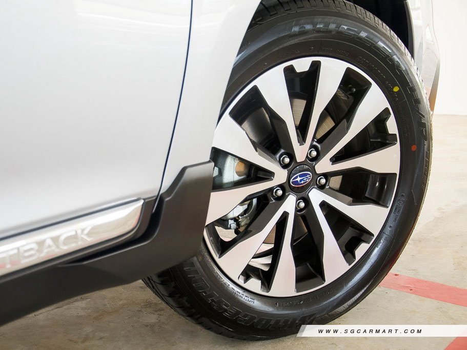 https://i.i-sgcm.com/new_cars/cars/11639/11639_g13