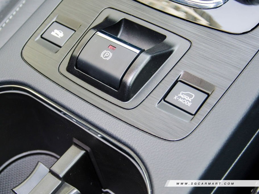 https://i.i-sgcm.com/new_cars/cars/11639/11639_g23