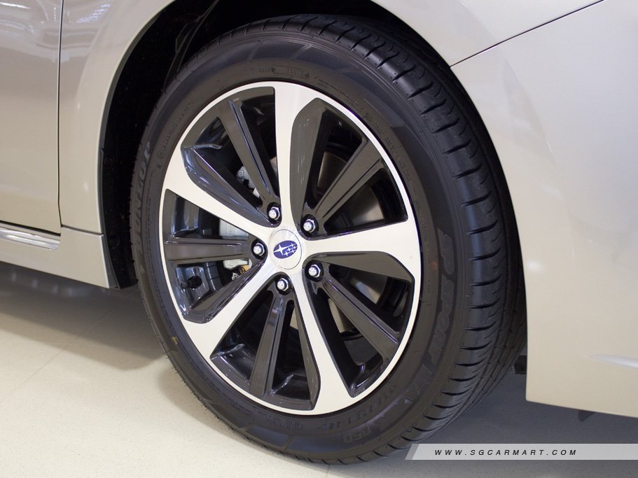 https://i.i-sgcm.com/new_cars/cars/11640/11640_g16