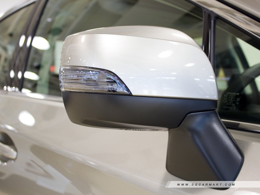 https://i.i-sgcm.com/new_cars/cars/11640/11640_g17