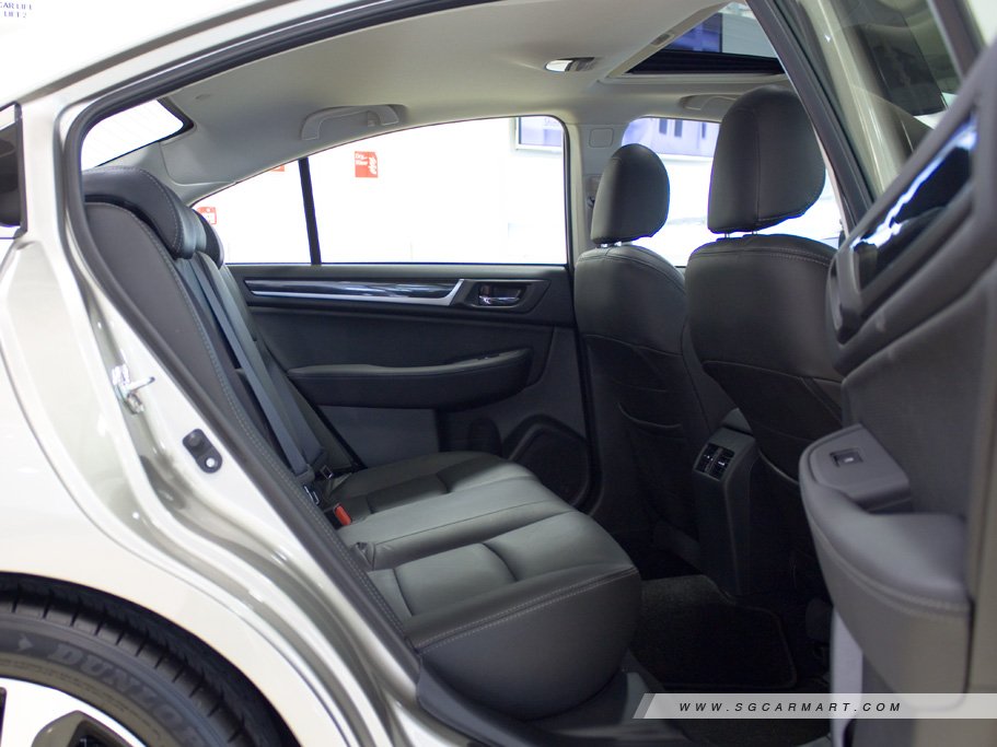 https://i.i-sgcm.com/new_cars/cars/11640/11640_g21