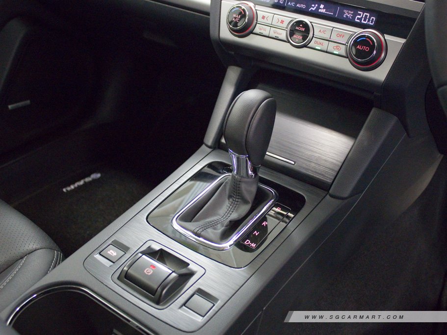 https://i.i-sgcm.com/new_cars/cars/11640/11640_g33