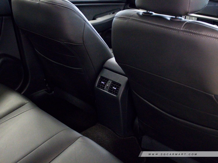 https://i.i-sgcm.com/new_cars/cars/11640/11640_g40