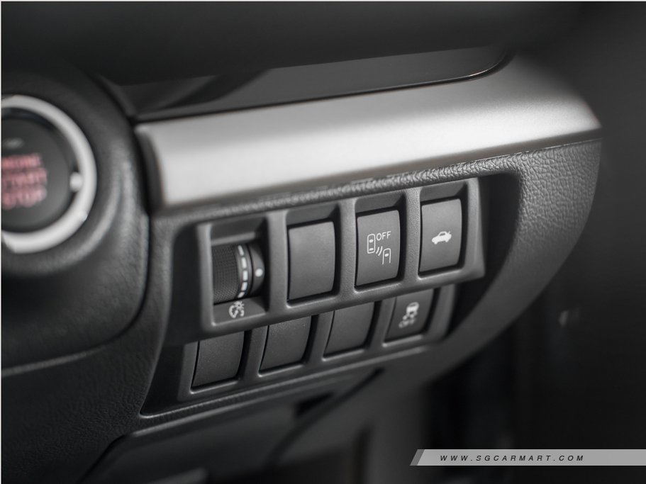 https://i.i-sgcm.com/new_cars/cars/11640/11640_g58