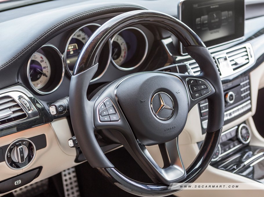 https://i.i-sgcm.com/new_cars/cars/11641/11641_g13