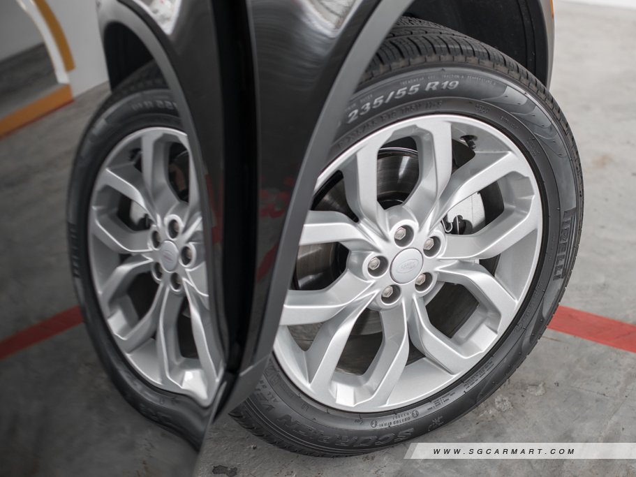 https://i.i-sgcm.com/new_cars/cars/11648/11648_g19