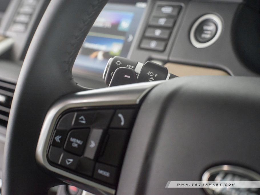 https://i.i-sgcm.com/new_cars/cars/11648/11648_g28