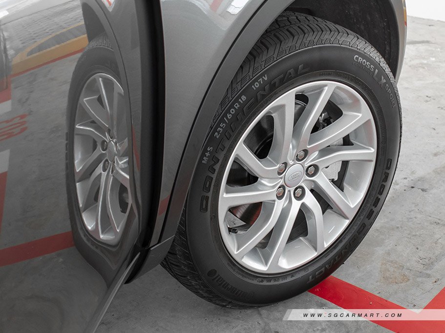 https://i.i-sgcm.com/new_cars/cars/11648/11648_g44