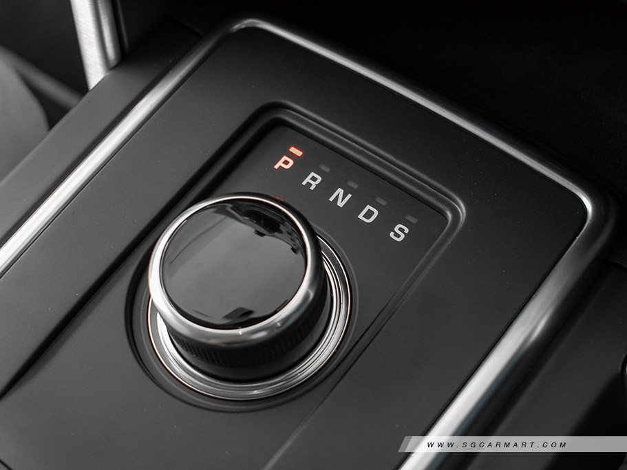 https://i.i-sgcm.com/new_cars/cars/11648/11648_g62