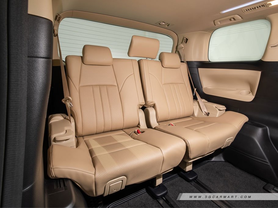 https://i.i-sgcm.com/new_cars/cars/11649/11649_g184