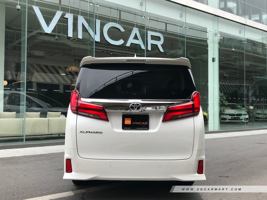 https://i.i-sgcm.com/new_cars/cars/11649/11649_g73