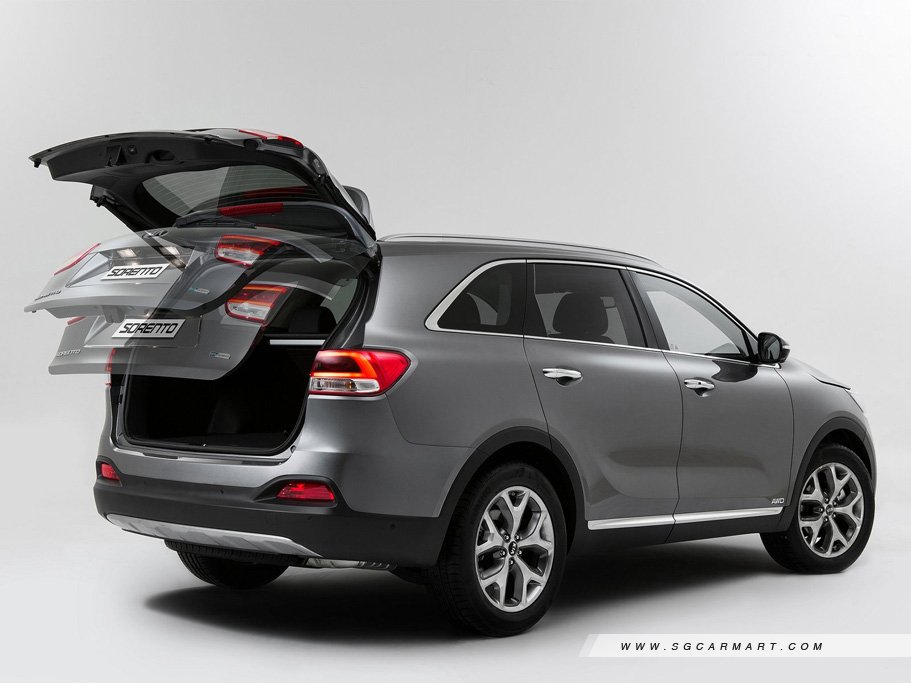 https://i.i-sgcm.com/new_cars/cars/11651/11651_g11