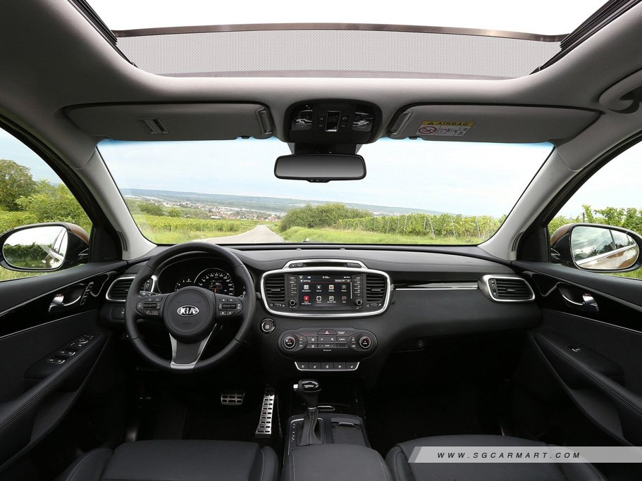 https://i.i-sgcm.com/new_cars/cars/11651/11651_g12