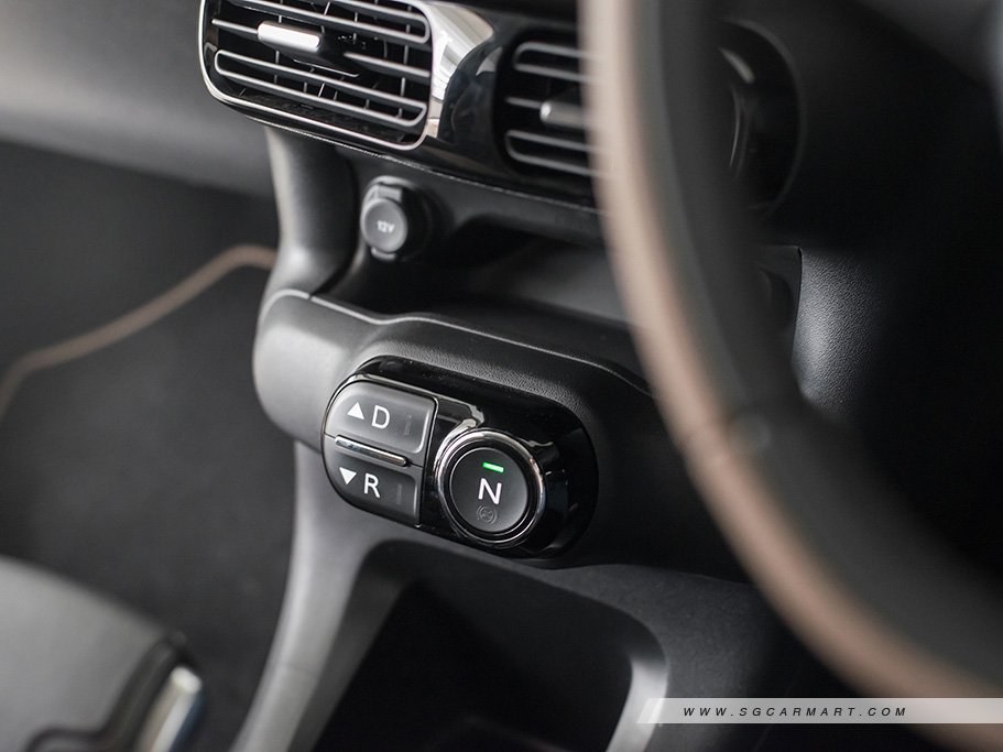 https://i.i-sgcm.com/new_cars/cars/11655/11655_g32