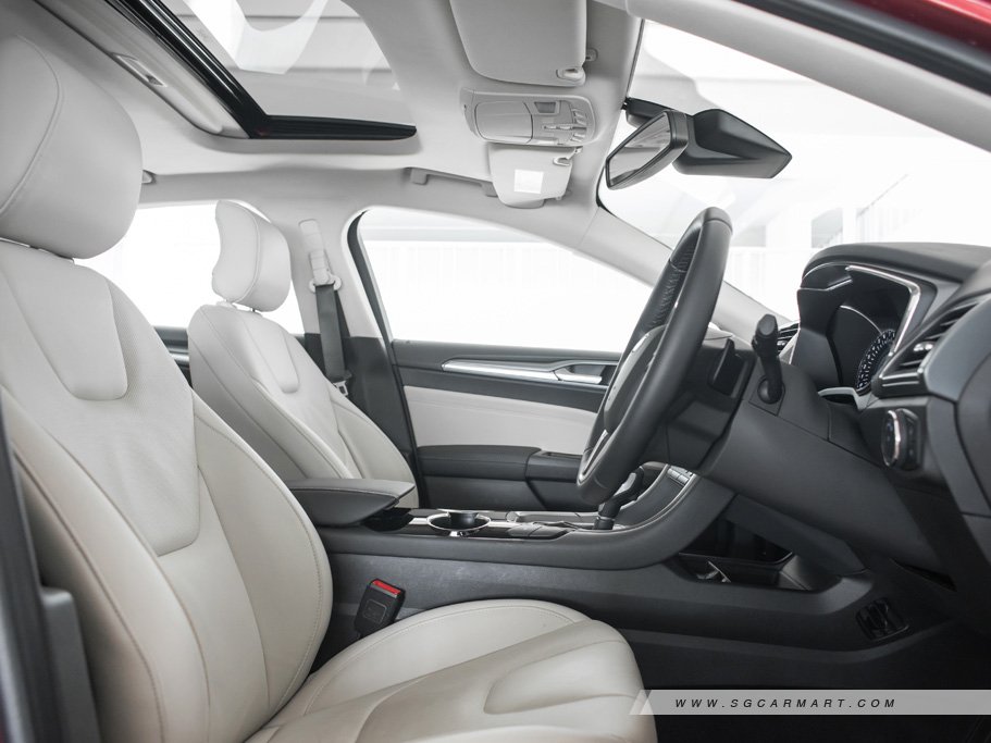 https://i.i-sgcm.com/new_cars/cars/11656/11656_g25