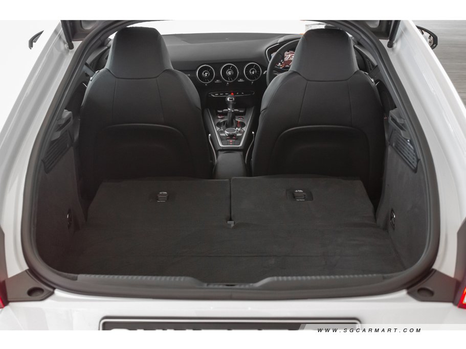 https://i.i-sgcm.com/new_cars/cars/11657/11657_g109