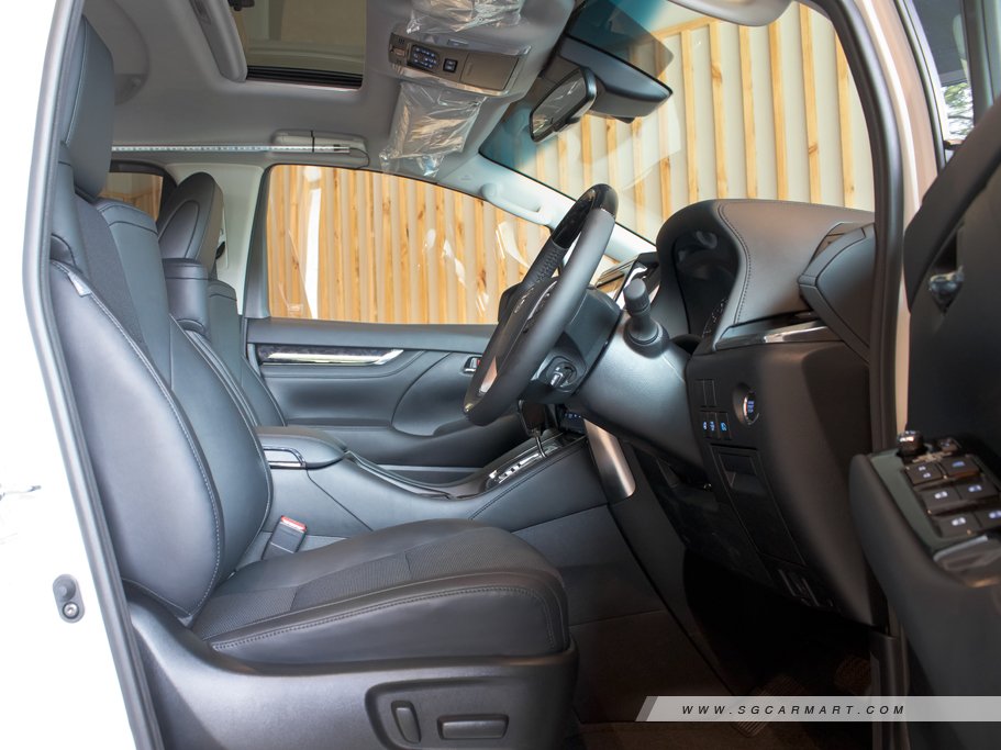 https://i.i-sgcm.com/new_cars/cars/11663/11663_g114