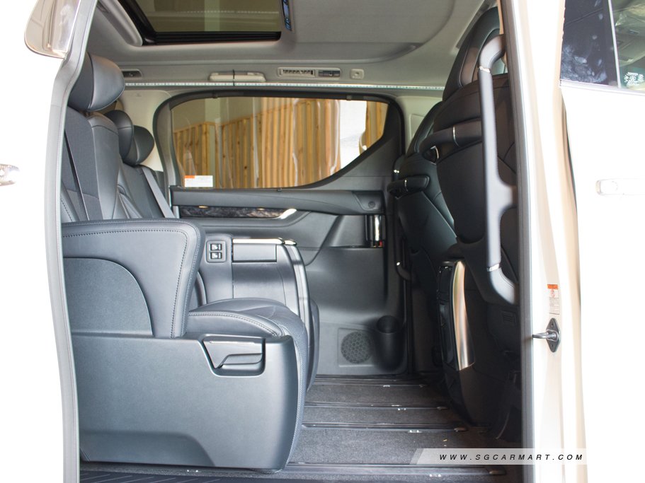 https://i.i-sgcm.com/new_cars/cars/11663/11663_g116