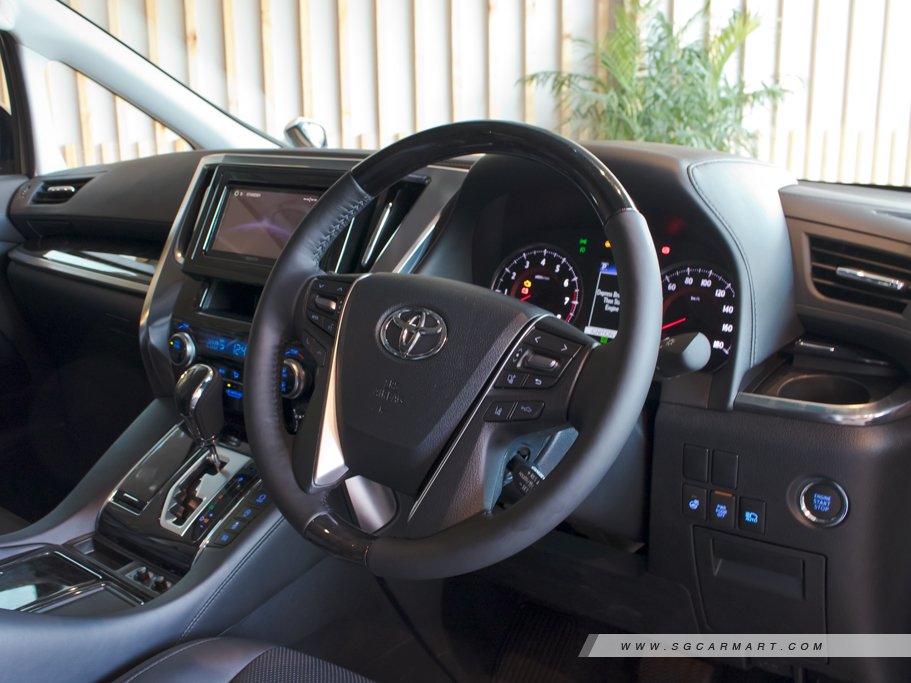 https://i.i-sgcm.com/new_cars/cars/11663/11663_g118