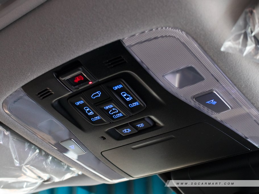 https://i.i-sgcm.com/new_cars/cars/11663/11663_g128