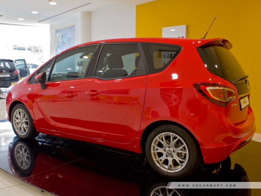 https://i.i-sgcm.com/new_cars/cars/11664/11664_g16