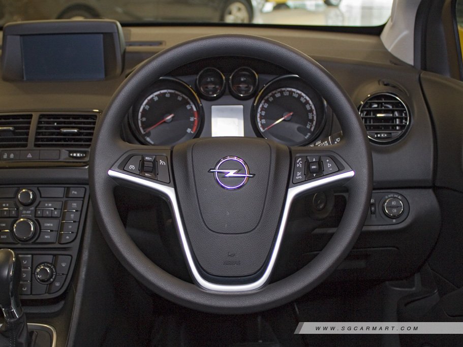 https://i.i-sgcm.com/new_cars/cars/11664/11664_g27