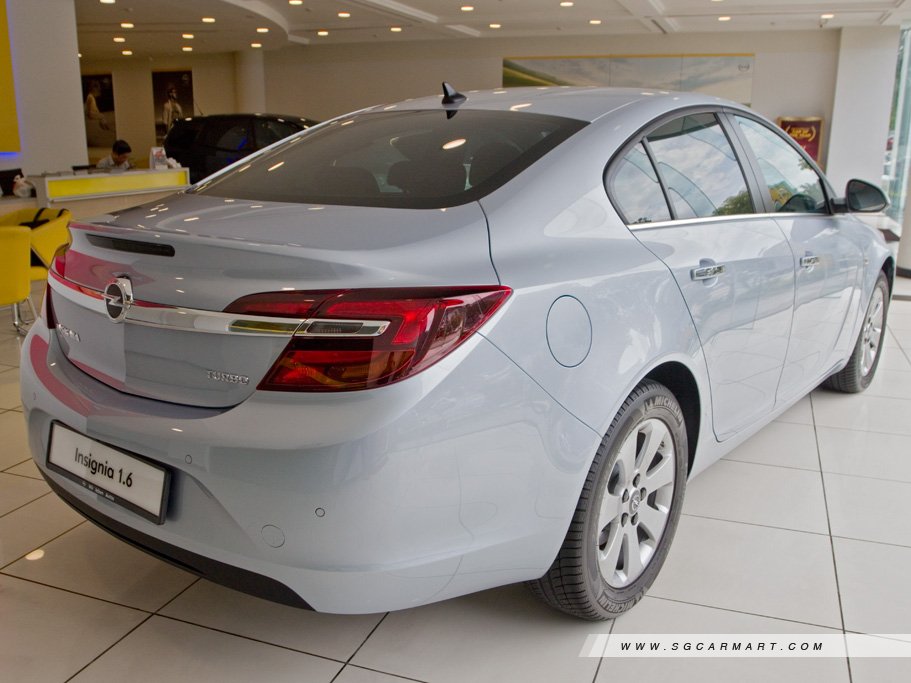 https://i.i-sgcm.com/new_cars/cars/11675/11675_g16