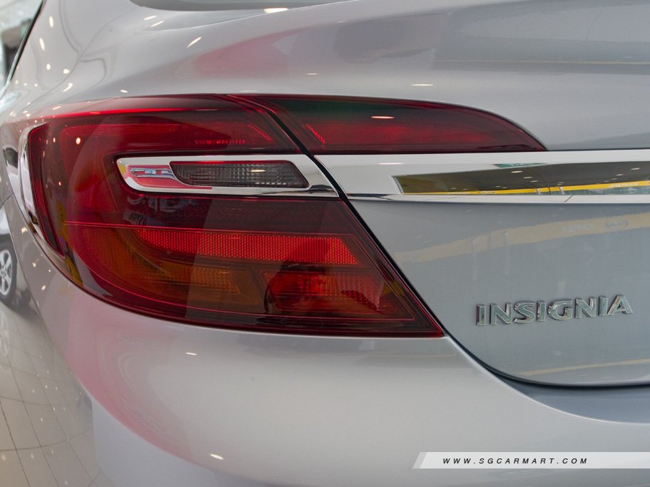 https://i.i-sgcm.com/new_cars/cars/11675/11675_g18