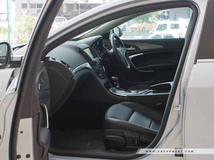 https://i.i-sgcm.com/new_cars/cars/11675/11675_g25