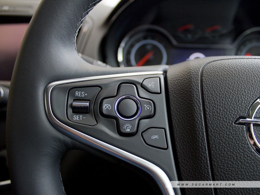 https://i.i-sgcm.com/new_cars/cars/11675/11675_g28