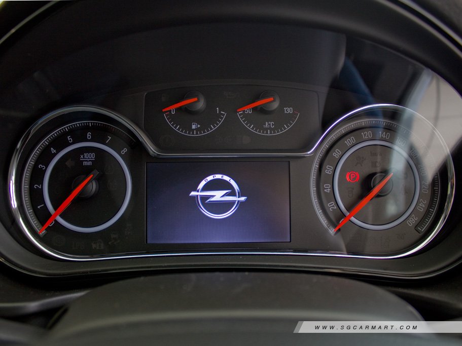 https://i.i-sgcm.com/new_cars/cars/11675/11675_g32