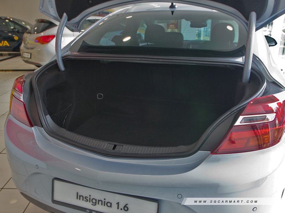 https://i.i-sgcm.com/new_cars/cars/11675/11675_g39