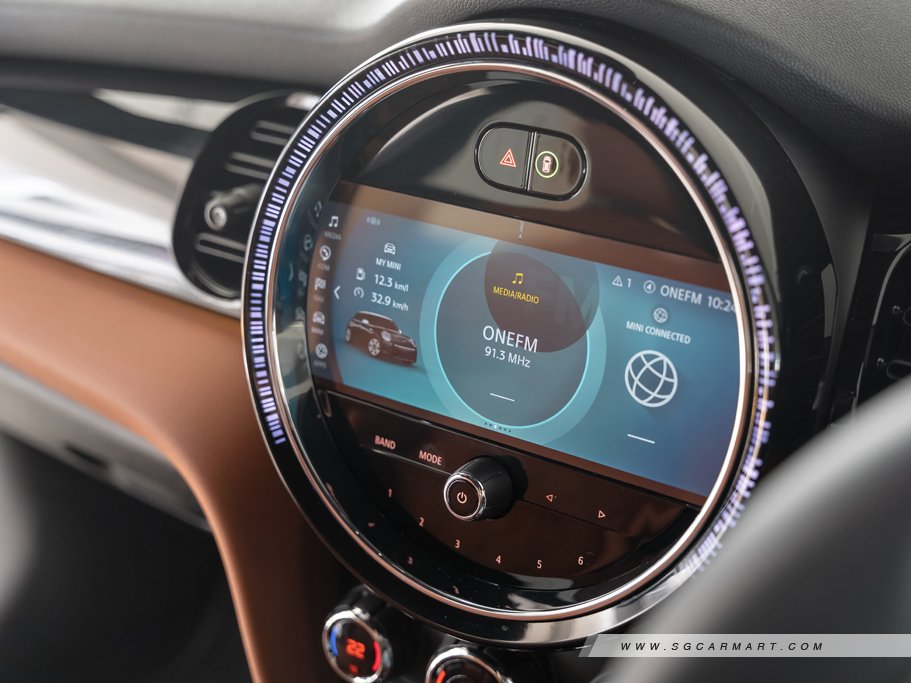 https://i.i-sgcm.com/new_cars/cars/11676/11676_g101