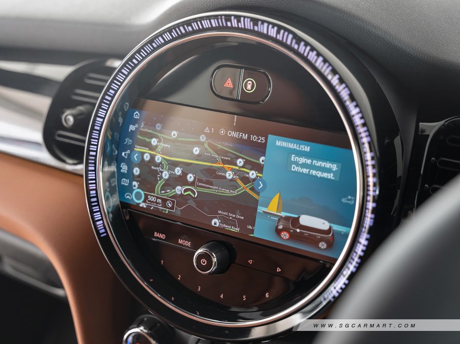 https://i.i-sgcm.com/new_cars/cars/11676/11676_g103