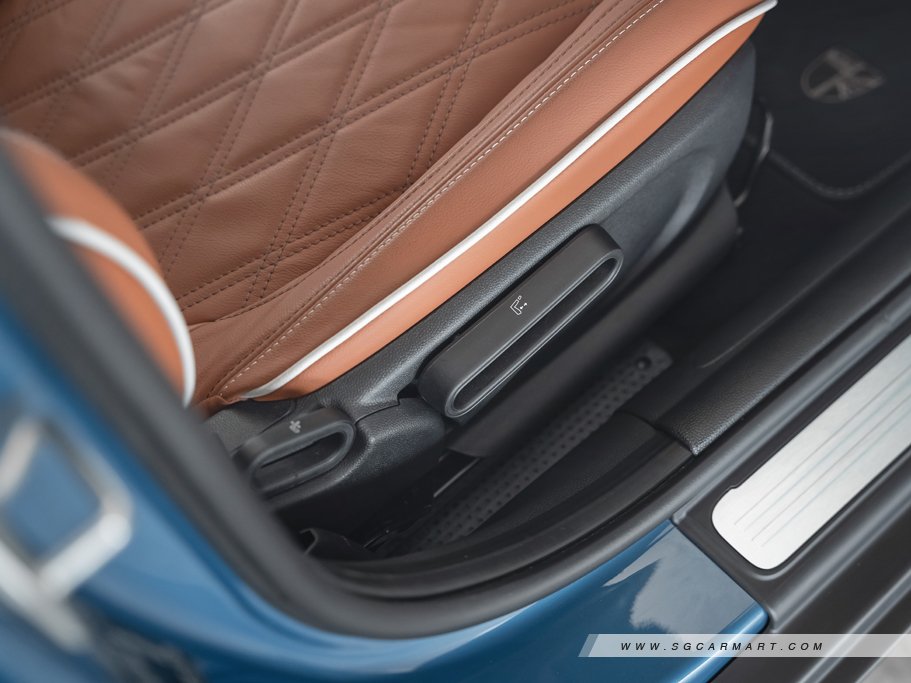 https://i.i-sgcm.com/new_cars/cars/11676/11676_g112