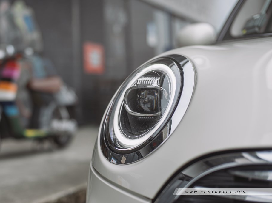 https://i.i-sgcm.com/new_cars/cars/11676/11676_g11