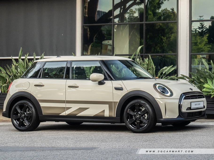 https://i.i-sgcm.com/new_cars/cars/11676/11676_g121