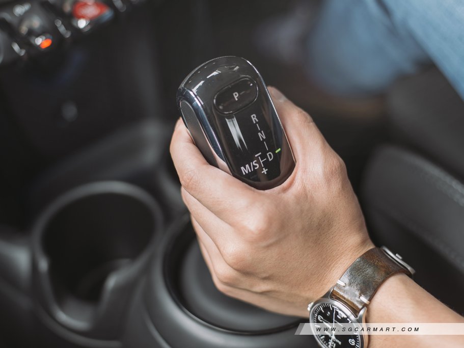 https://i.i-sgcm.com/new_cars/cars/11676/11676_g34