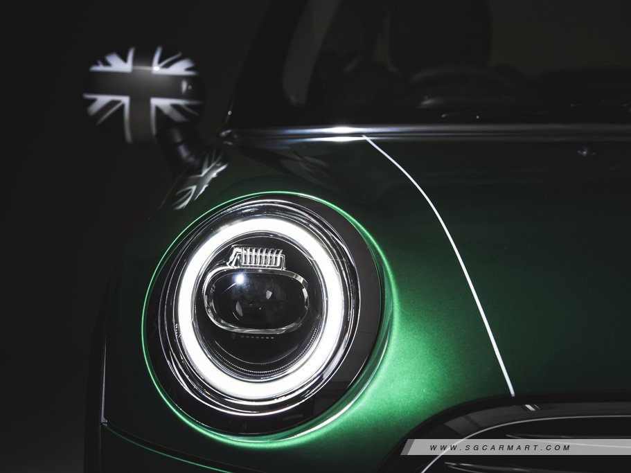 https://i.i-sgcm.com/new_cars/cars/11676/11676_g52