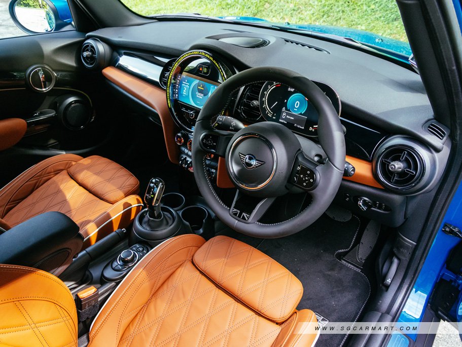 https://i.i-sgcm.com/new_cars/cars/11676/11676_g78