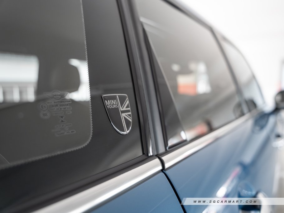 https://i.i-sgcm.com/new_cars/cars/11676/11676_g92
