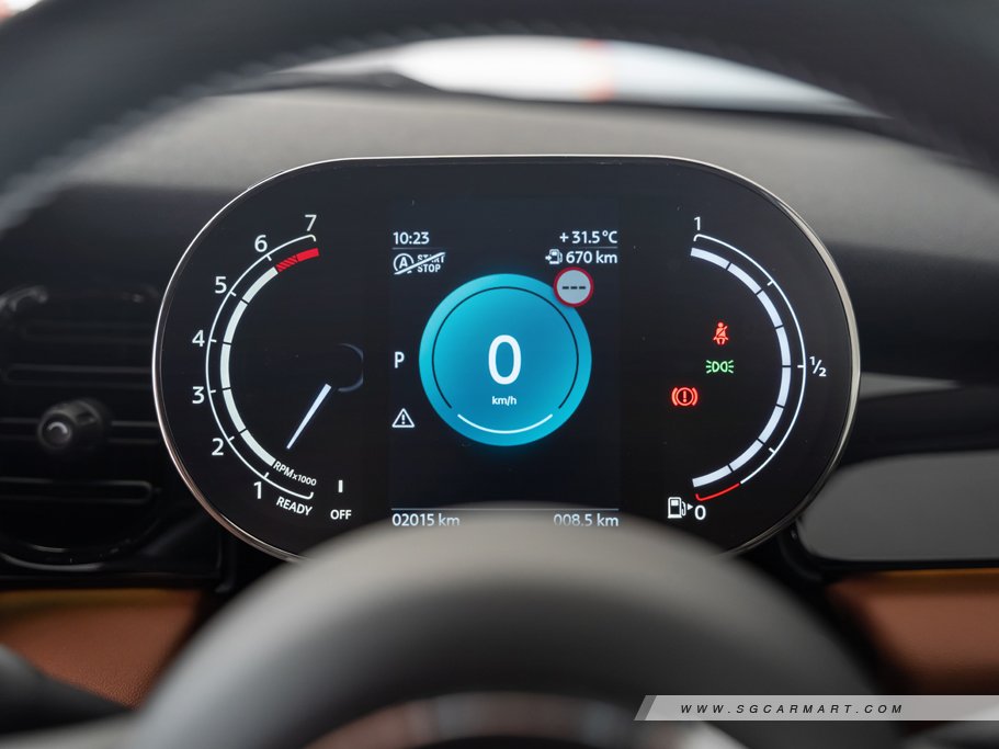 https://i.i-sgcm.com/new_cars/cars/11676/11676_g96