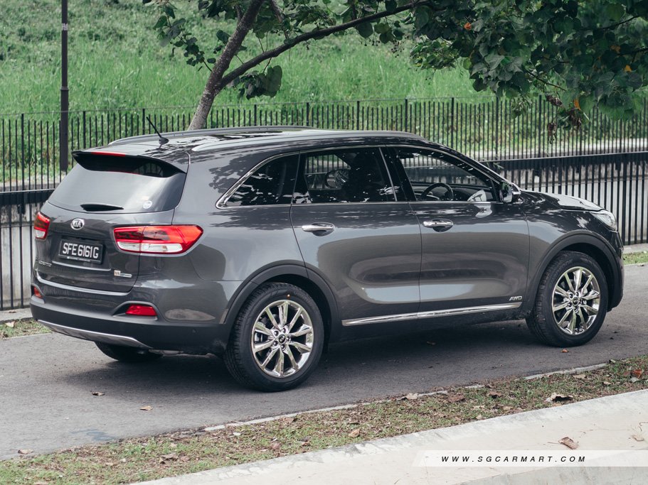 https://i.i-sgcm.com/new_cars/cars/11683/11683_g16