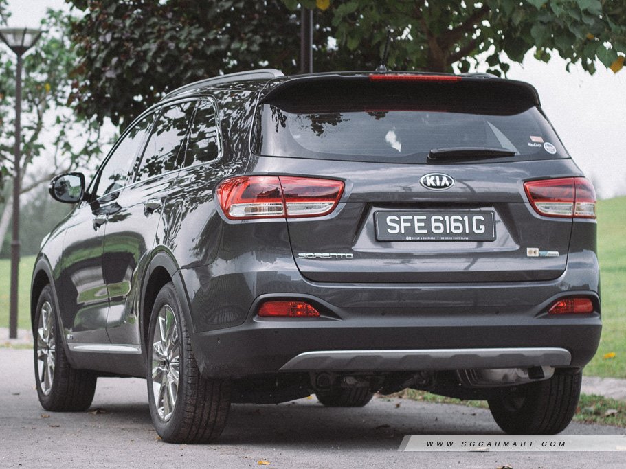 https://i.i-sgcm.com/new_cars/cars/11683/11683_g17